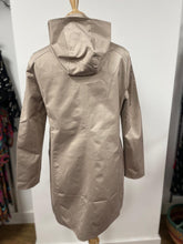 Load image into Gallery viewer, Olsen - Raincoat with detachable hood - Champagne