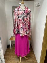 Load image into Gallery viewer, Godske - Short floaty Jacket - Fuchsia Pink Print