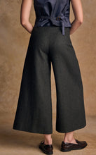 Load image into Gallery viewer, Jack Murphy - Enya Tweed Culottes - Deep Green