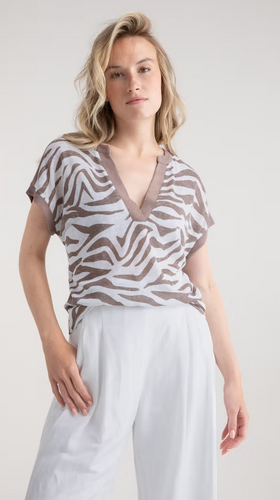 Marble - V Neck Cheesecloth T Shirt - Animal Print - Brown/White - 7846